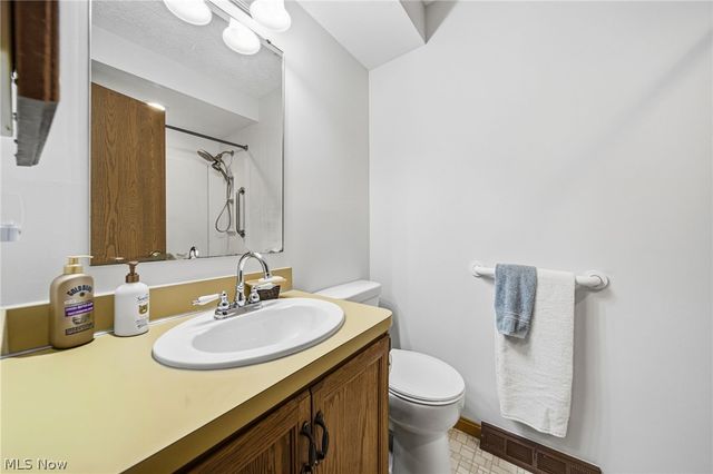 6216 Center Street, Mentor, OH 44060