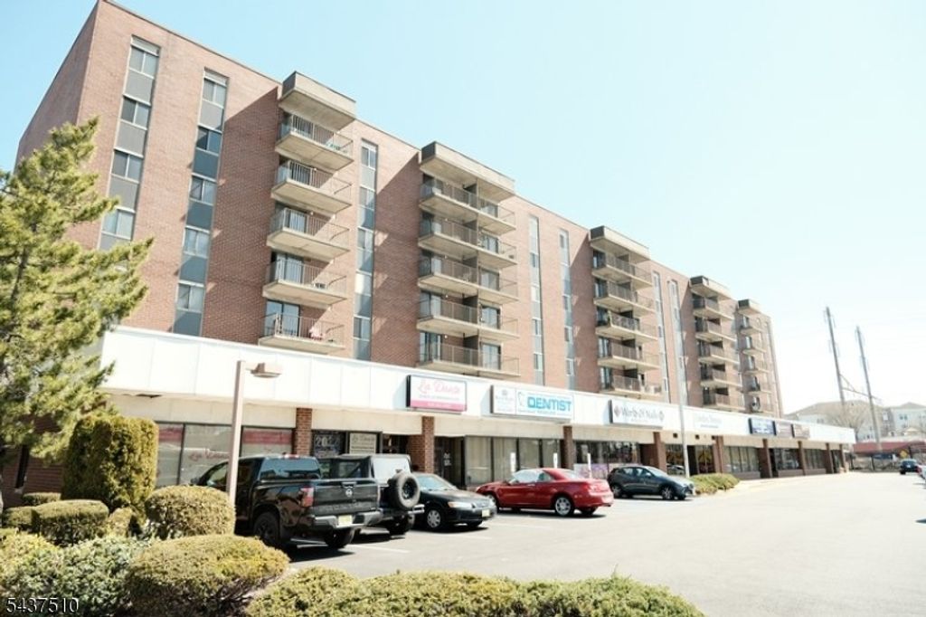 10 N Wood Ave 519, Linden City, NJ 07036