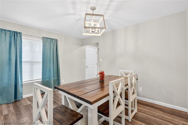 2438 Dora Road, Van Buren, AR 72956