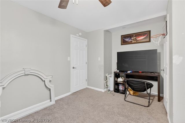 2438 Dora Road, Van Buren, AR 72956