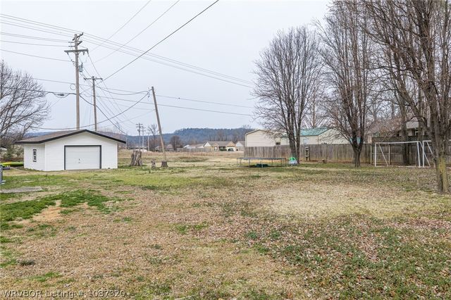 2438 Dora Road, Van Buren, AR 72956