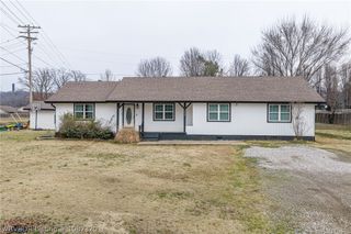 2438 Dora Road, Van Buren, AR 72956