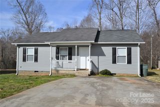 2448 Saluda Drive, Gastonia, NC 28054