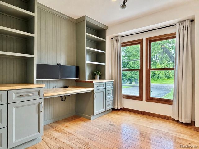306 Michelson Road, Rochester Hills, MI 48307