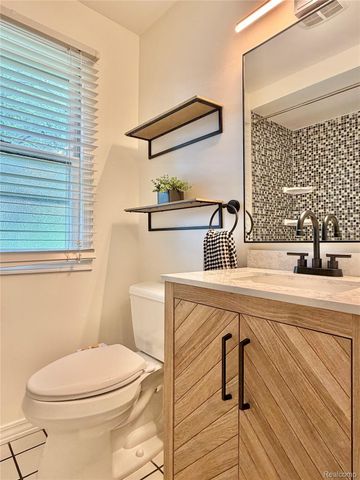 306 Michelson Road, Rochester Hills, MI 48307
