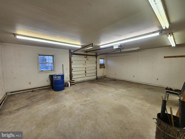 1172 MOUNT JOY RD, Manheim, PA 17545