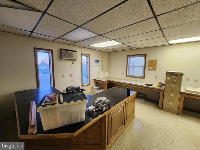 1172 MOUNT JOY RD, Manheim, PA 17545