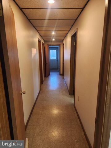 1172 MOUNT JOY RD, Manheim, PA 17545