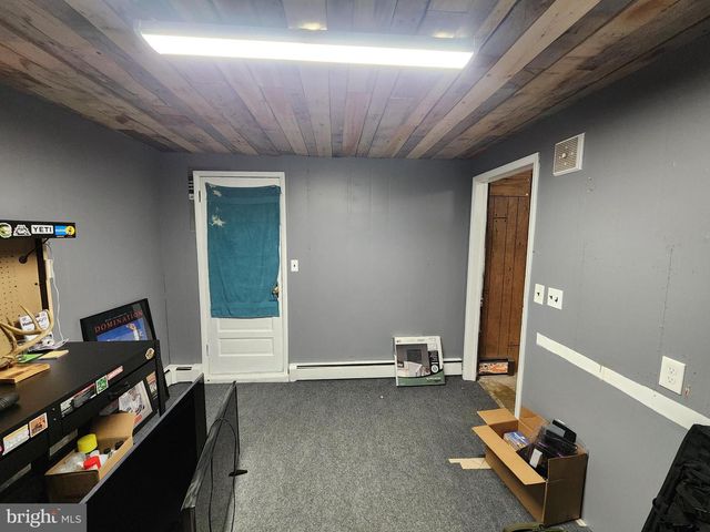 1172 MOUNT JOY RD, Manheim, PA 17545