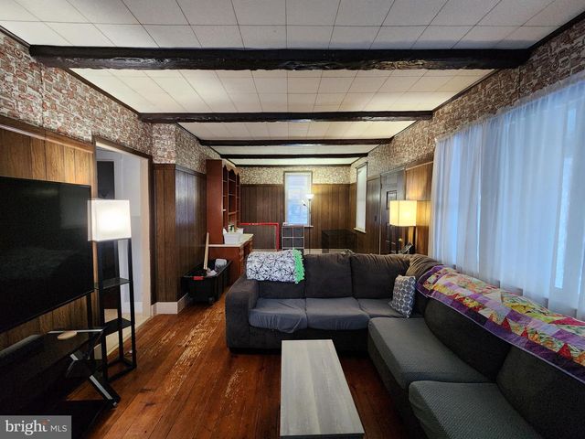 1172 MOUNT JOY RD, Manheim, PA 17545