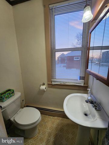 1172 MOUNT JOY RD, Manheim, PA 17545