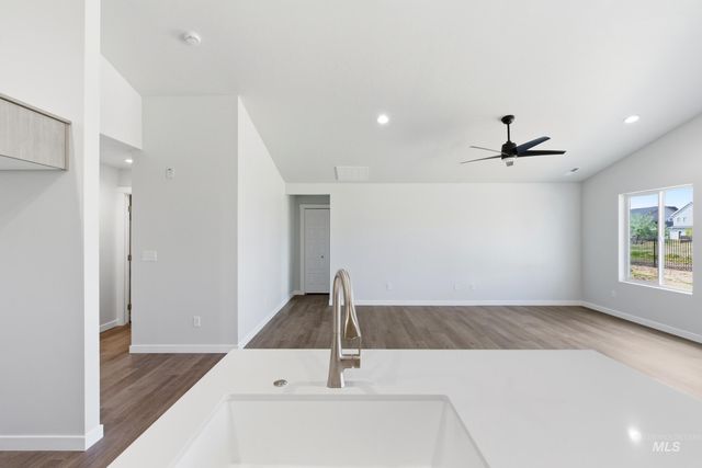 1314 N Coltsfoot Ave, Kuna, ID 83634