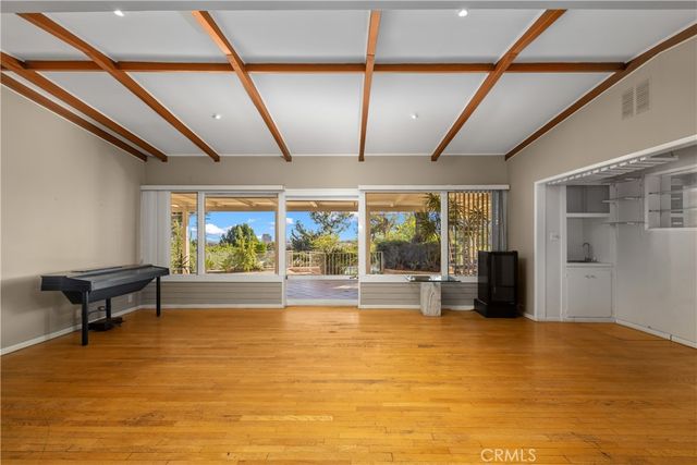 595 Rim Road, Pasadena, CA 91107