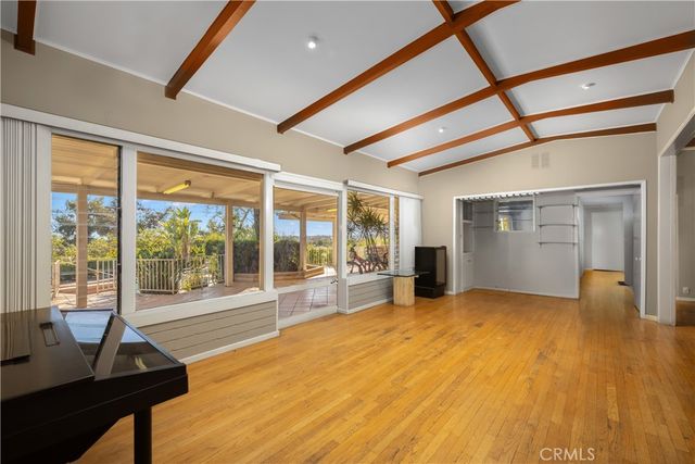 595 Rim Road, Pasadena, CA 91107