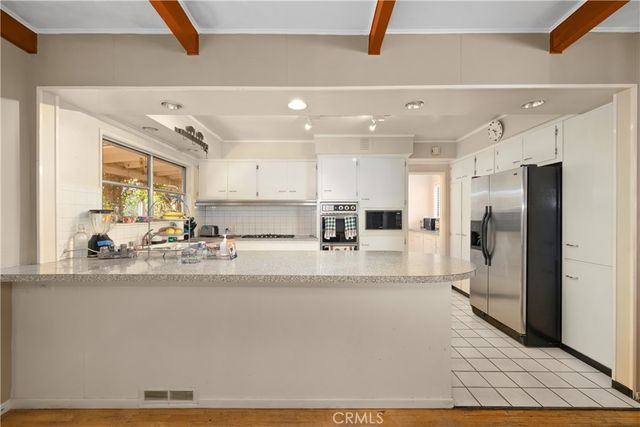 595 Rim Road, Pasadena, CA 91107