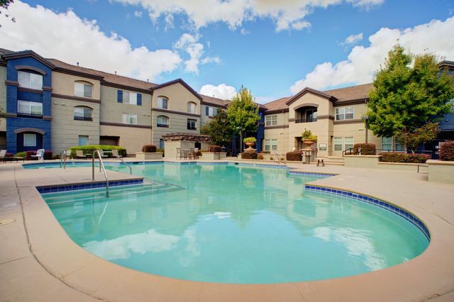 2001 Club Center Dr #2107, Sacramento, CA 95835