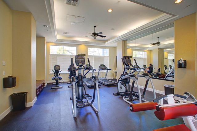 2001 Club Center Dr #2107, Sacramento, CA 95835