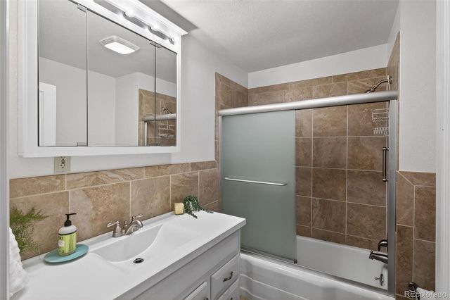 2220 East Street, Golden, CO 80401
