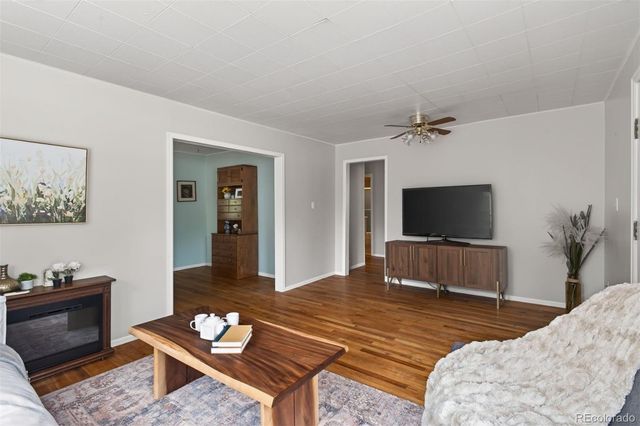2220 East Street, Golden, CO 80401