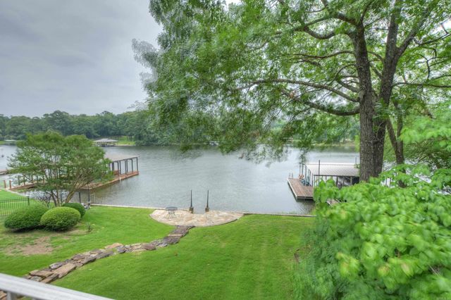 42 Stonegate Shores Drive, Hot Springs, AR 71913