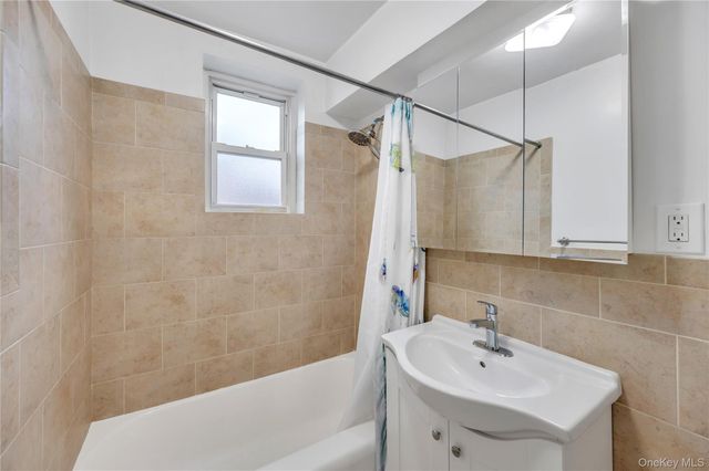 84-50 169th Street 410, Jamaica Hills, NY 11432