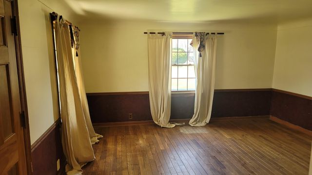 49450 Cross Street, Van Buren Twp, MI 48111