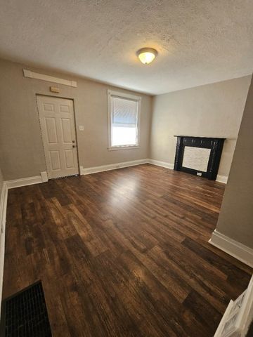 113 S 13th St, Jeannette, PA 15644