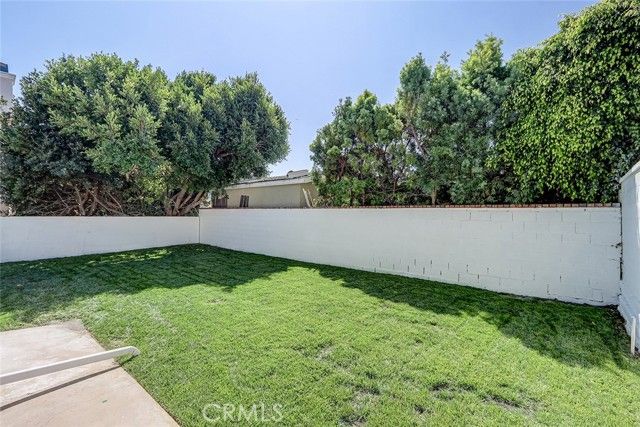 1706 2nd, Manhattan Beach, CA 90266