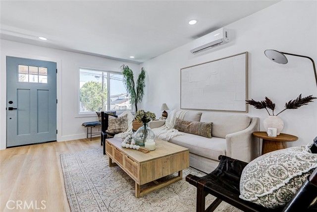 1706 2nd, Manhattan Beach, CA 90266