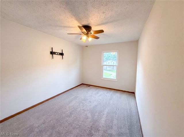 654 Diamond Circle, Ravenna, OH 44266
