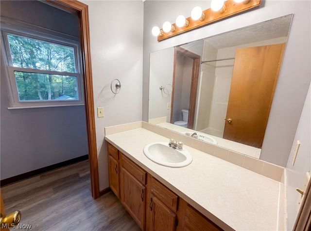 654 Diamond Circle, Ravenna, OH 44266