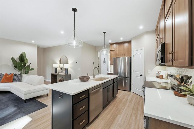 684 Merriweather Passage, Fort Wayne, IN 46845