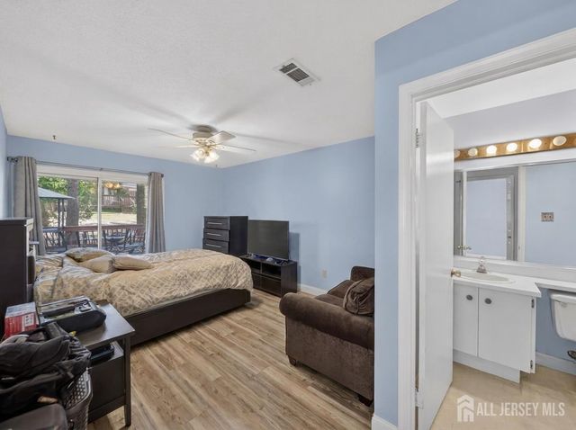 320 Knight Court, Old Bridge, NJ 08857
