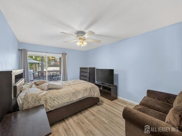 320 Knight Court, Old Bridge, NJ 08857