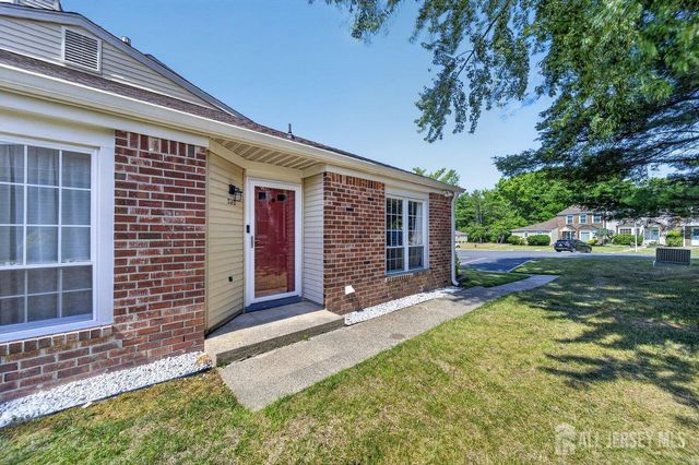 320 Knight Court, Old Bridge, NJ 08857