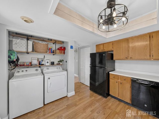 320 Knight Court, Old Bridge, NJ 08857