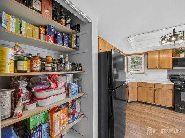 320 Knight Court, Old Bridge, NJ 08857