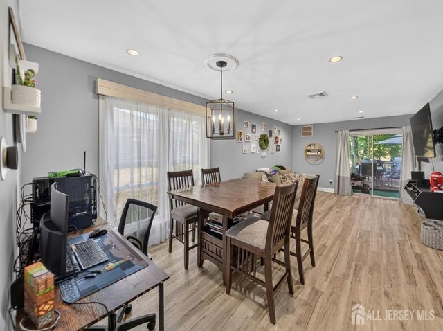 320 Knight Court, Old Bridge, NJ 08857
