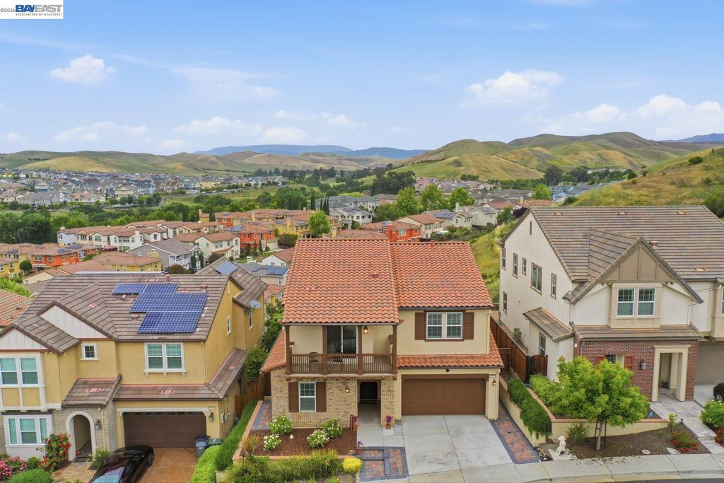 3871 Highpointe Ct, Dublin, CA 94568