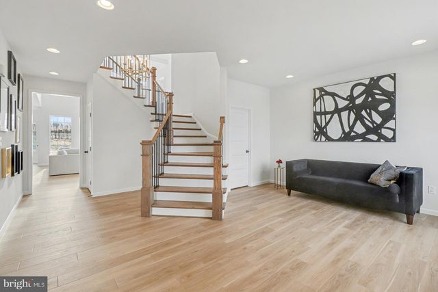 113 BECK RD, York, PA 17403