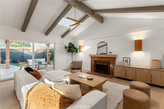 2101 N Hathaway, Santa Ana, CA 92705
