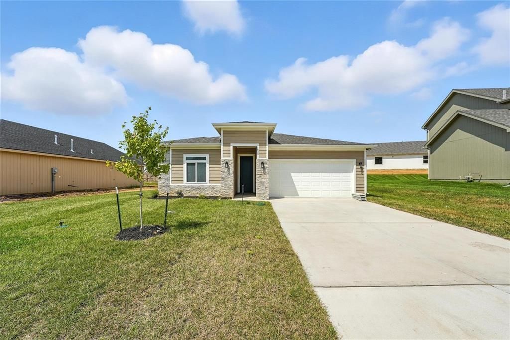 17542 Muncie Street, Gardner, KS 66030