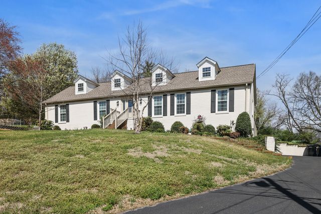 1500 Heritage Dr, Columbia, TN 38401