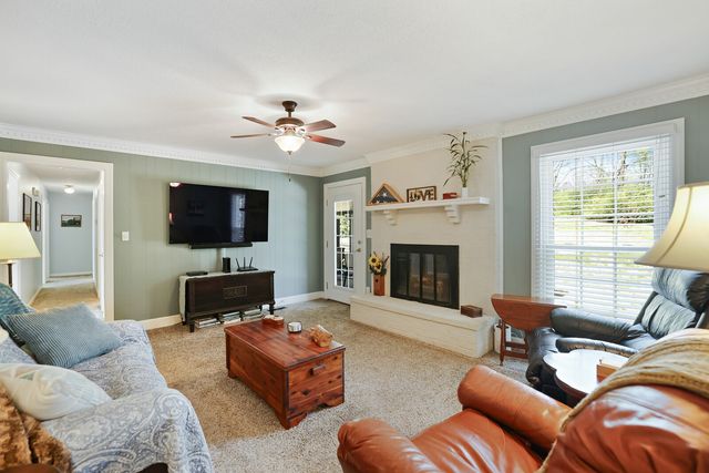 1500 Heritage Dr, Columbia, TN 38401