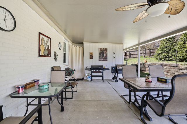 1500 Heritage Dr, Columbia, TN 38401