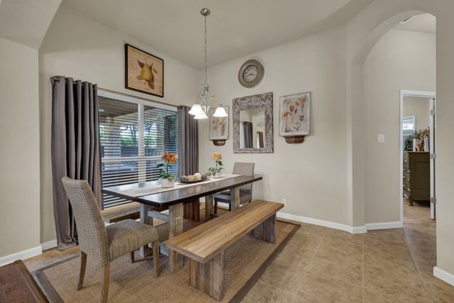 271 Hamburg Avenue, New Braunfels, TX 78132