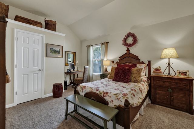 271 Hamburg Avenue, New Braunfels, TX 78132