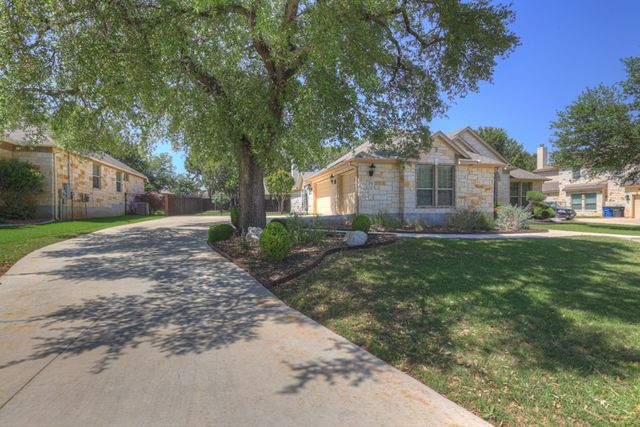 271 Hamburg Avenue, New Braunfels, TX 78132