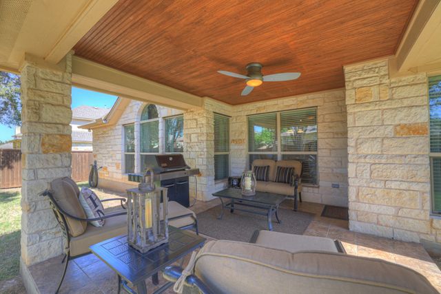 271 Hamburg Avenue, New Braunfels, TX 78132