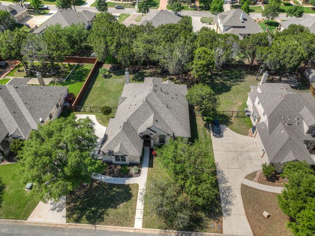 271 Hamburg Avenue, New Braunfels, TX 78132